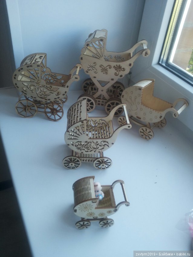 Коляска для беременной куклы