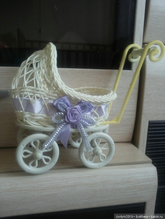 Коляска для беременной куклы