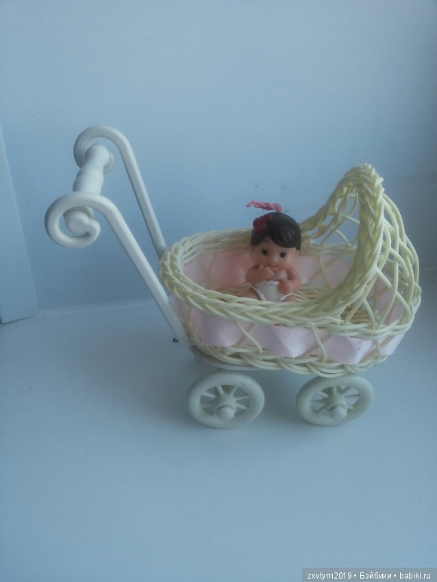 Коляска для беременной куклы