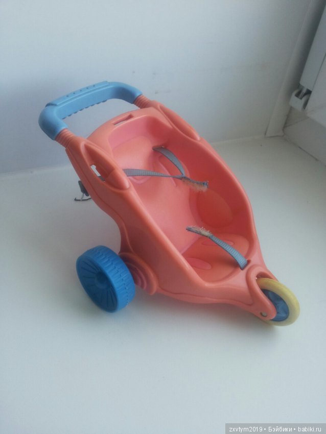 Коляска для беременной куклы