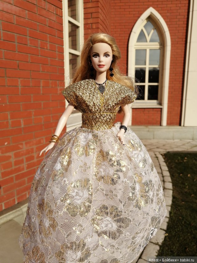 Музей винтажных платьев. Золотой наряд принцессы (фото 3)