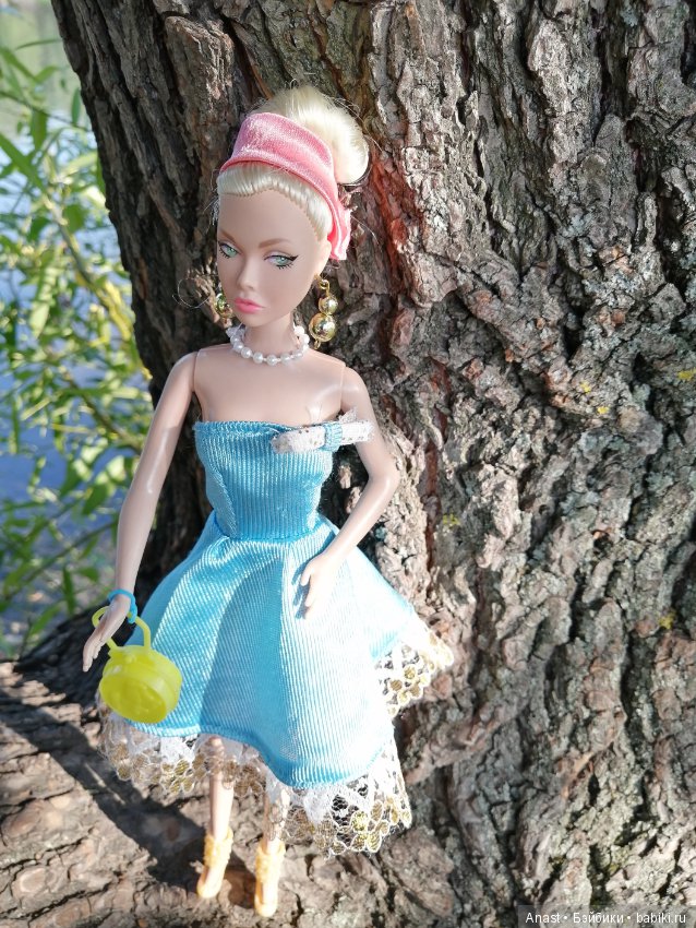 Музей винтажных платьев. Голубое летнее платье (фото 3)