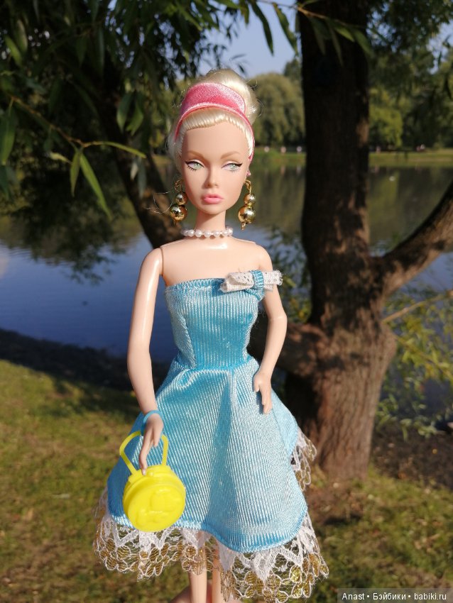 Музей винтажных платьев. Голубое летнее платье