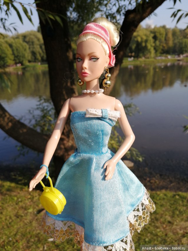 Музей винтажных платьев. Голубое летнее платье (фото 2)