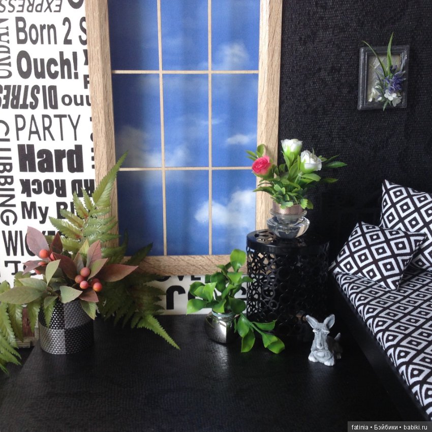 Немного растений и цветов в кукольном интерьере 1:6