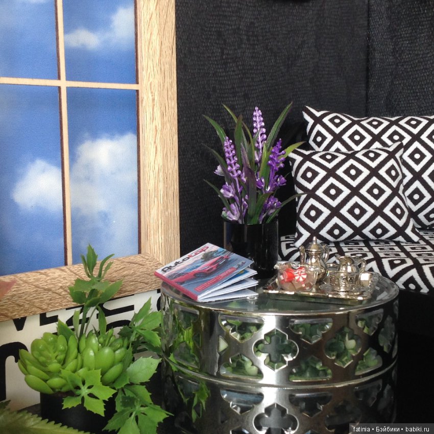 Немного растений и цветов в кукольном интерьере 1:6