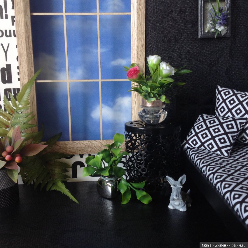 Немного растений и цветов в кукольном интерьере 1:6