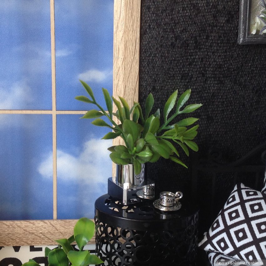 Немного растений и цветов в кукольном интерьере 1:6