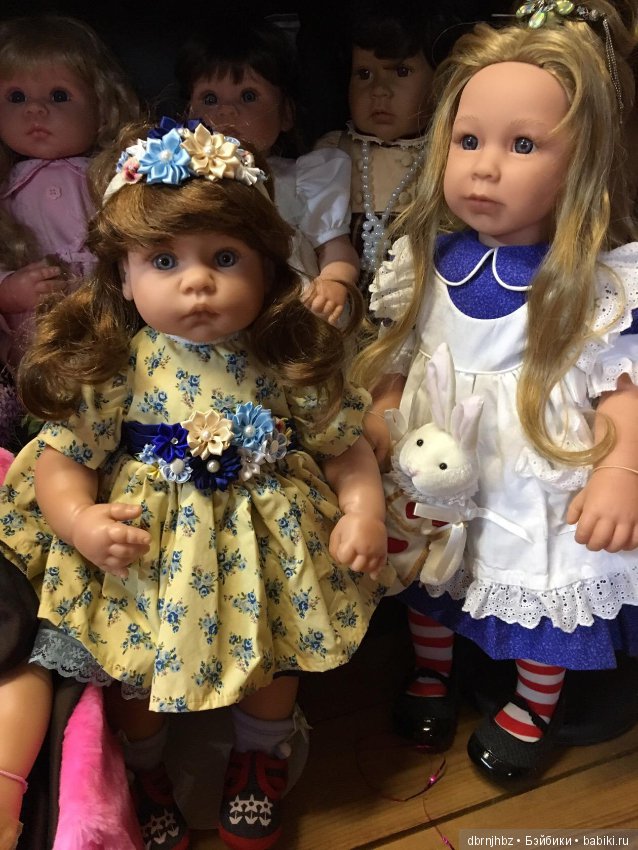 Викуся ходила гулять,отдыхала