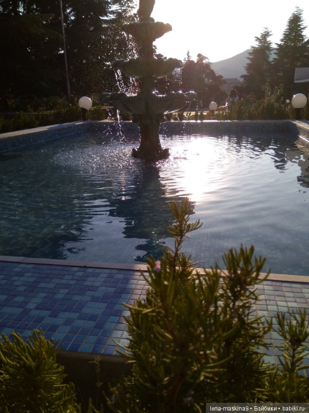 Отдых в Судаке - две сестры. Часть третья