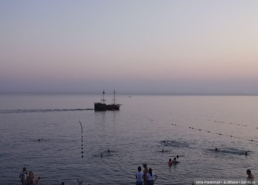 Отдых в Судаке - две сестры. Часть третья