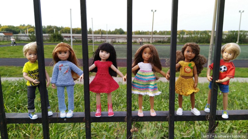Крузелинги у школы — Куклы Kathe Kruse (Кате/Кэте Крузе): фото (фото 7)