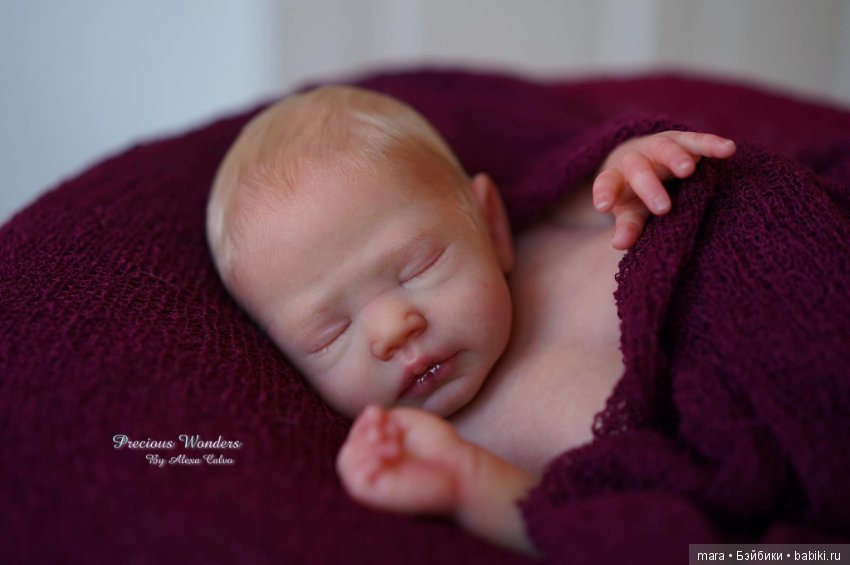 Zori скульптора Dawn Murray McLeod, автор прототипа Alexa Calvo