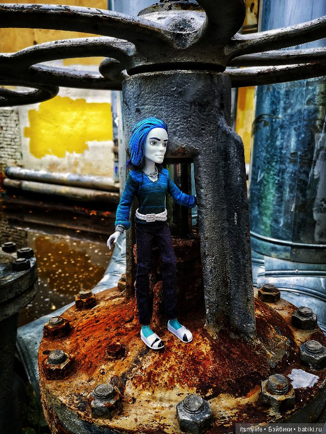 Скай приехал (Monster High, Монстер Хай) (фото 5)