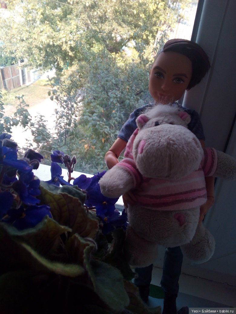 Хантер на природе и верхом на ламе