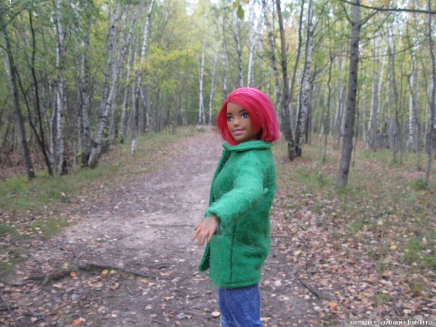 Рита всё гуляет. Другая сторона леса