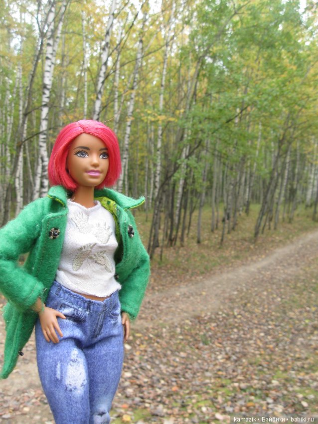 Рита всё гуляет. Другая сторона леса