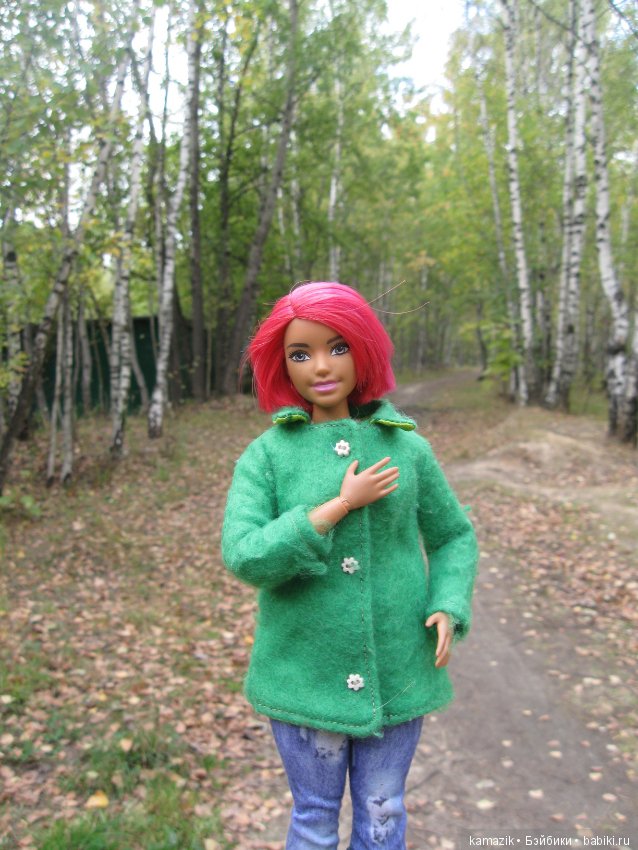 Рита всё гуляет. Другая сторона леса