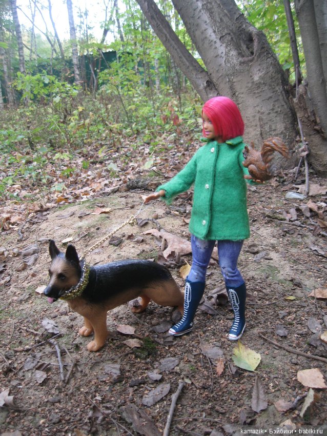 Рита всё гуляет. Другая сторона леса