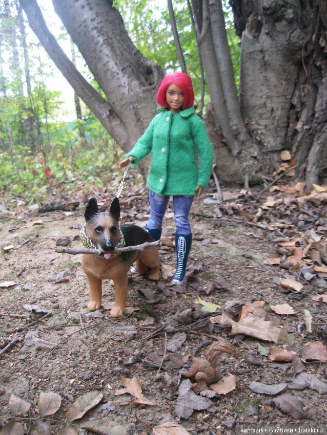 Рита всё гуляет. Другая сторона леса