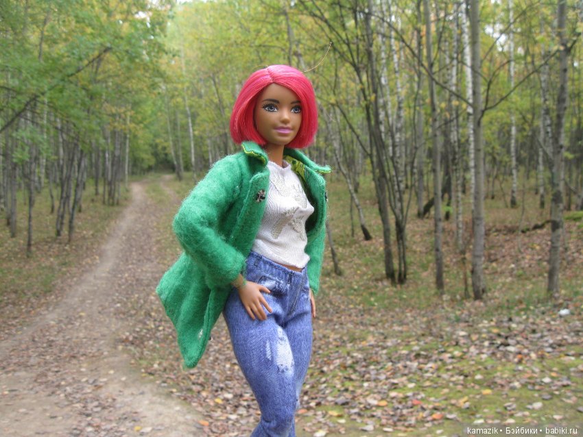 Рита всё гуляет. Другая сторона леса