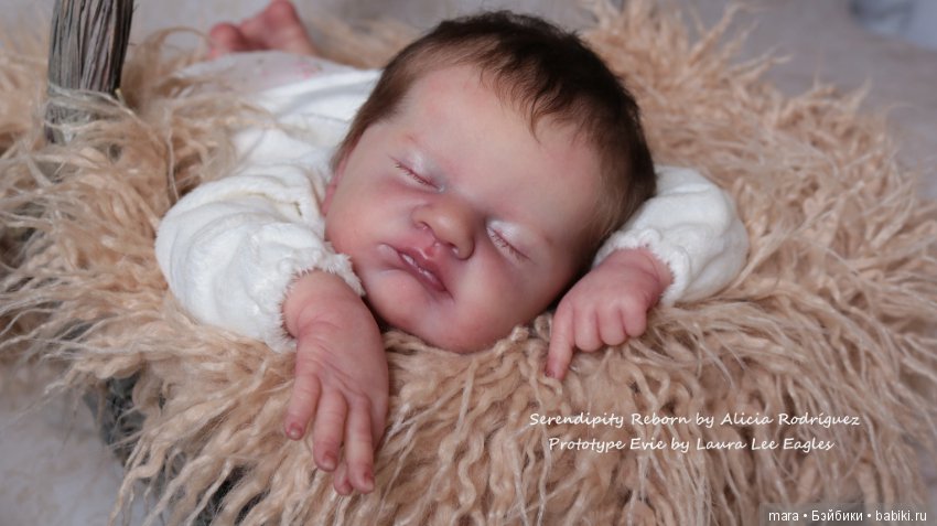 Evie скульптора Laura Lee Eagles, автор прототипа Alicia Rodriguez (фото 5)