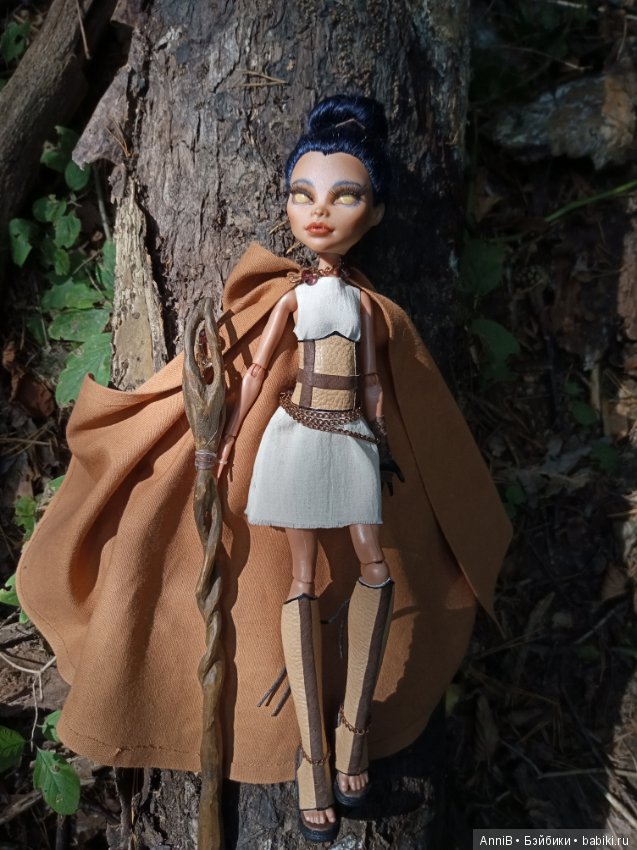 Иногда нужно время — ООАК Monster High и Ever After High: репейнт (фото 2)