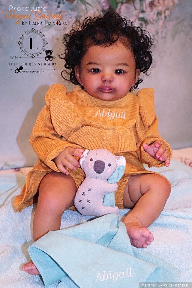 Abigail Smilingскульптора Laura Tuzio Ross, автор прототипа Lena Smith