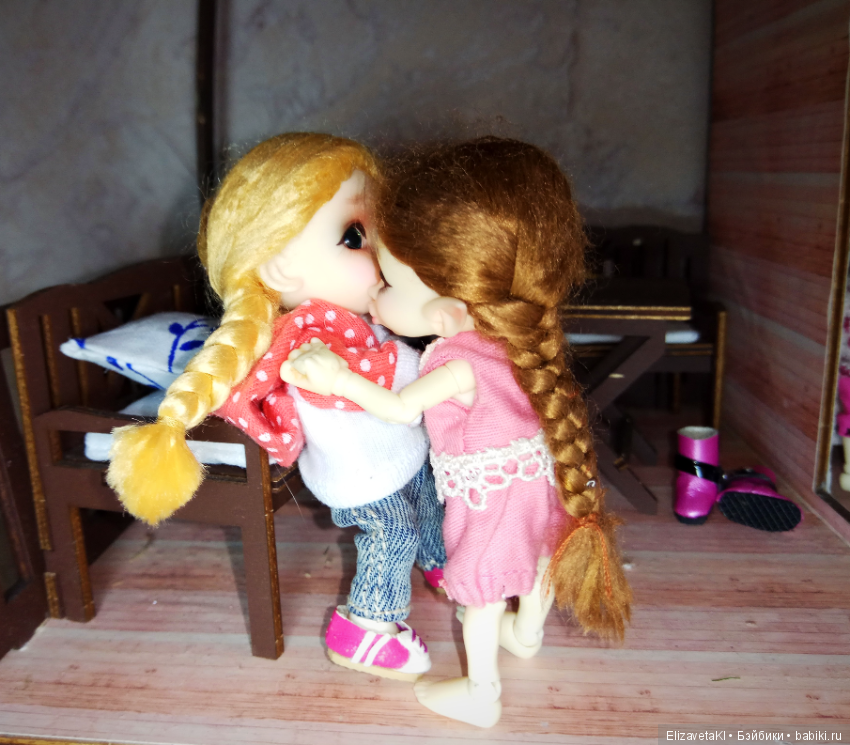 Грустная гостья. Realpuki. 54 часть