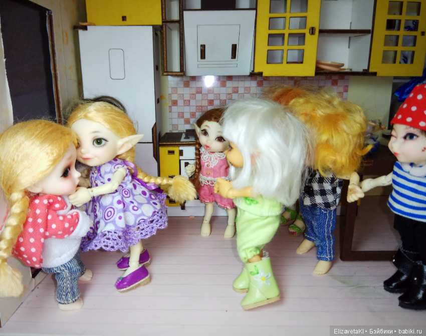 Грустная гостья. Realpuki. 54 часть