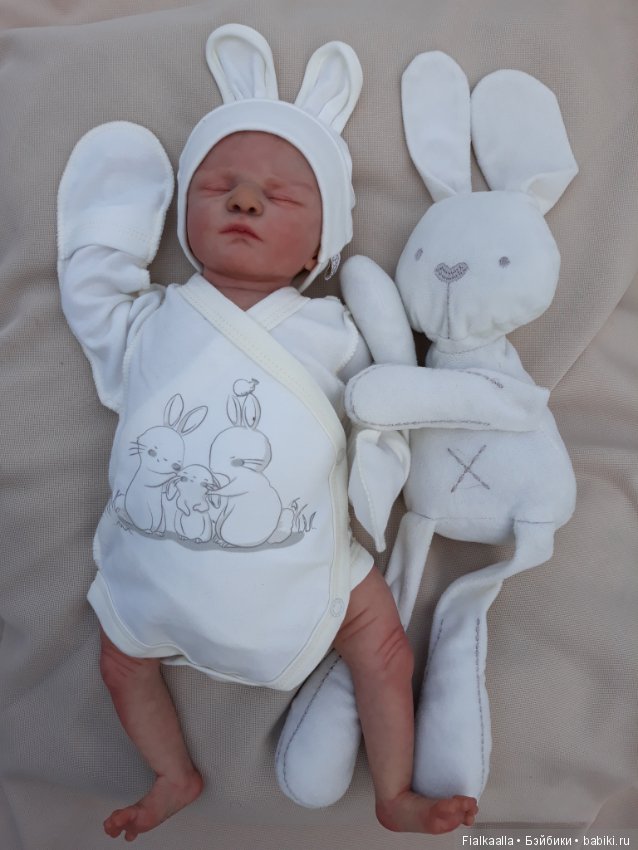 Видео мальчик зайчик. Видео мальчик зайчик. Танцевальный костюм зайца. Мальчик зайчик картинки. Утренник в детском саду мальчики зайчики.