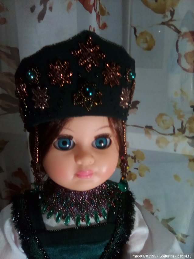Новое платье — Российские куклы Весна (фото 2)