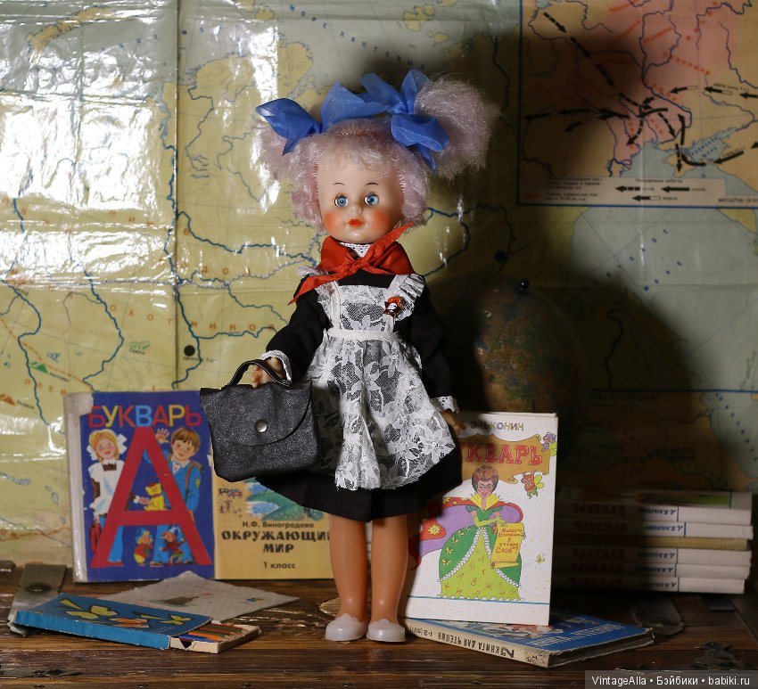 Предметом моих мечтаний был портфель