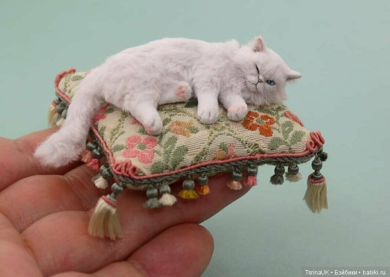 Миниатюрные скульптуры Керри Паюти