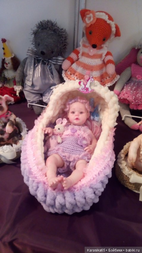 Тишинка, Салон кукол 19. Первый день