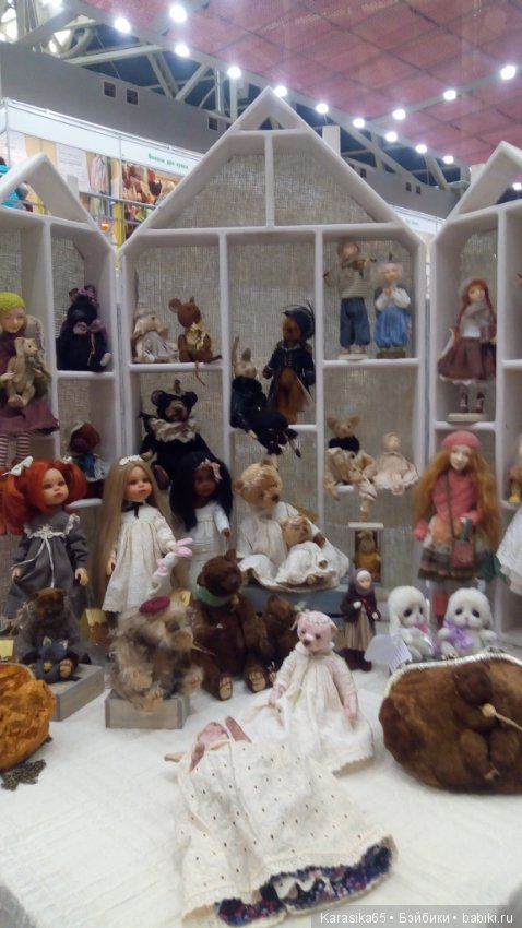 Тишинка, Салон кукол 19. Первый день