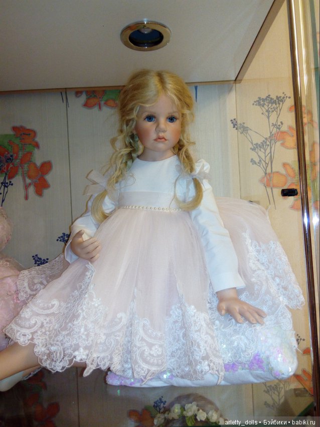 Неземная аристократичая красота куколки и преображение
