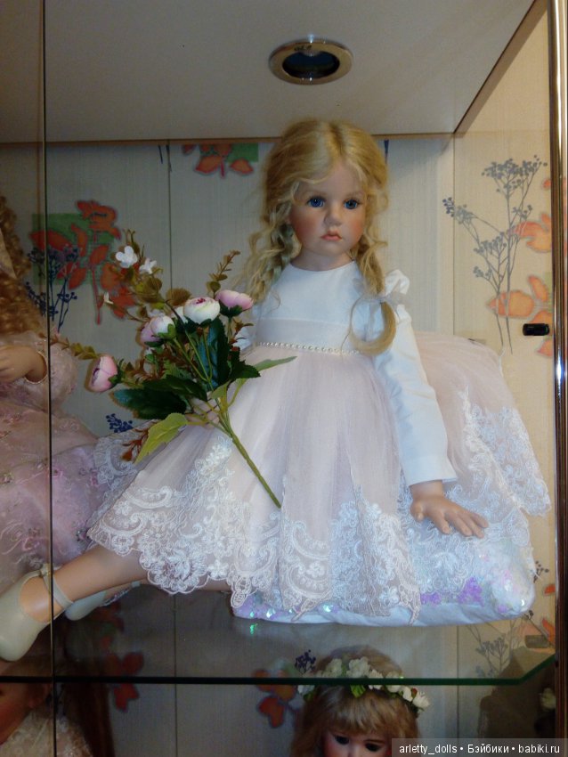 Неземная аристократичая красота куколки и преображение
