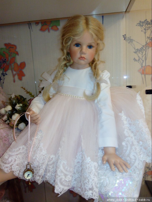 Неземная аристократичая красота куколки и преображение (фото 7)