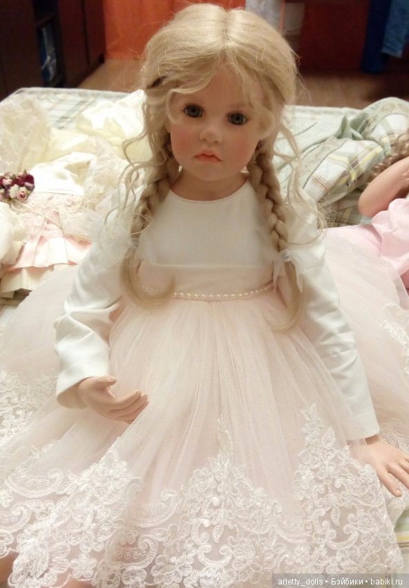 Неземная аристократичая красота куколки и преображение