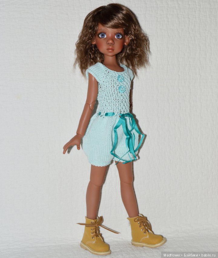 В ожидании новых Готц играю с бжд