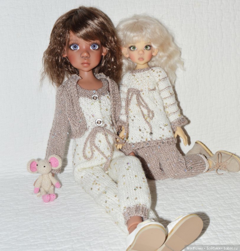 В ожидании новых Готц играю с бжд