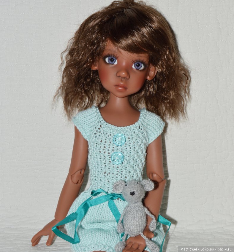 В ожидании новых Готц играю с бжд