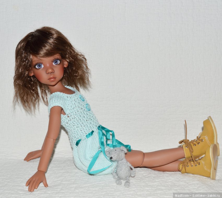 В ожидании новых Готц играю с бжд