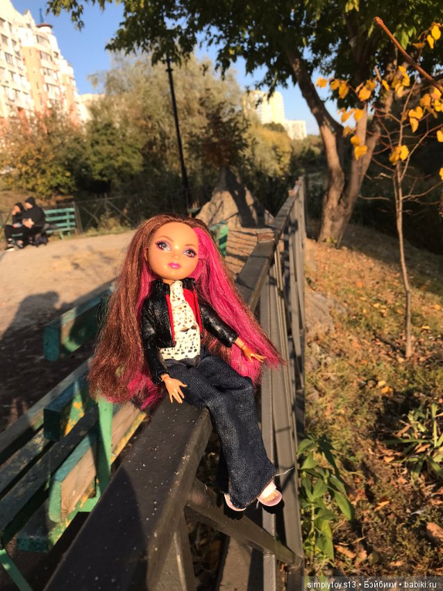 Первая фотосессия и мой первый опыт фотографирования Ever After High ( рассуждения и просьба поделиться опытом)