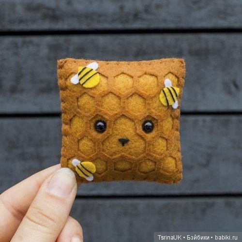 Зверьки из войлочных подушечек от Бекки Марграф