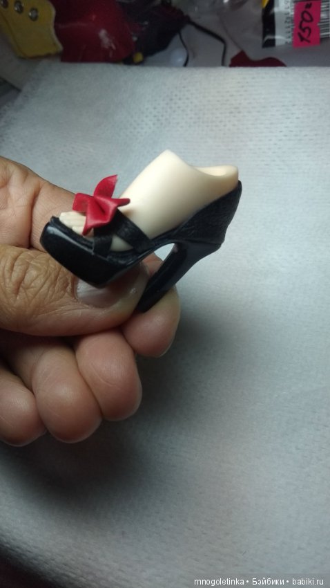 Кожаные босоножи уже на ножке (фото 2)