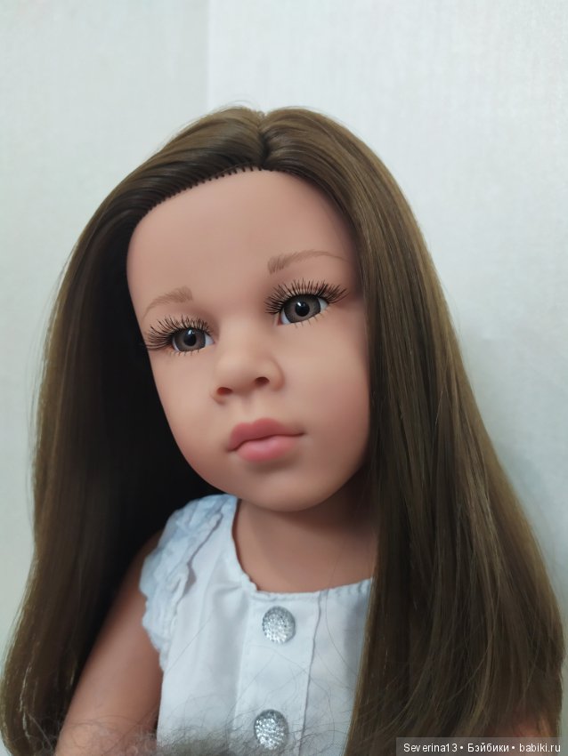 Извлекаем заводские ресницы Эмилии Готц (фото 7)