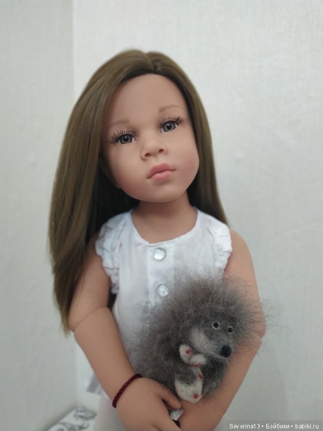 Извлекаем заводские ресницы Эмилии Готц (фото 5)