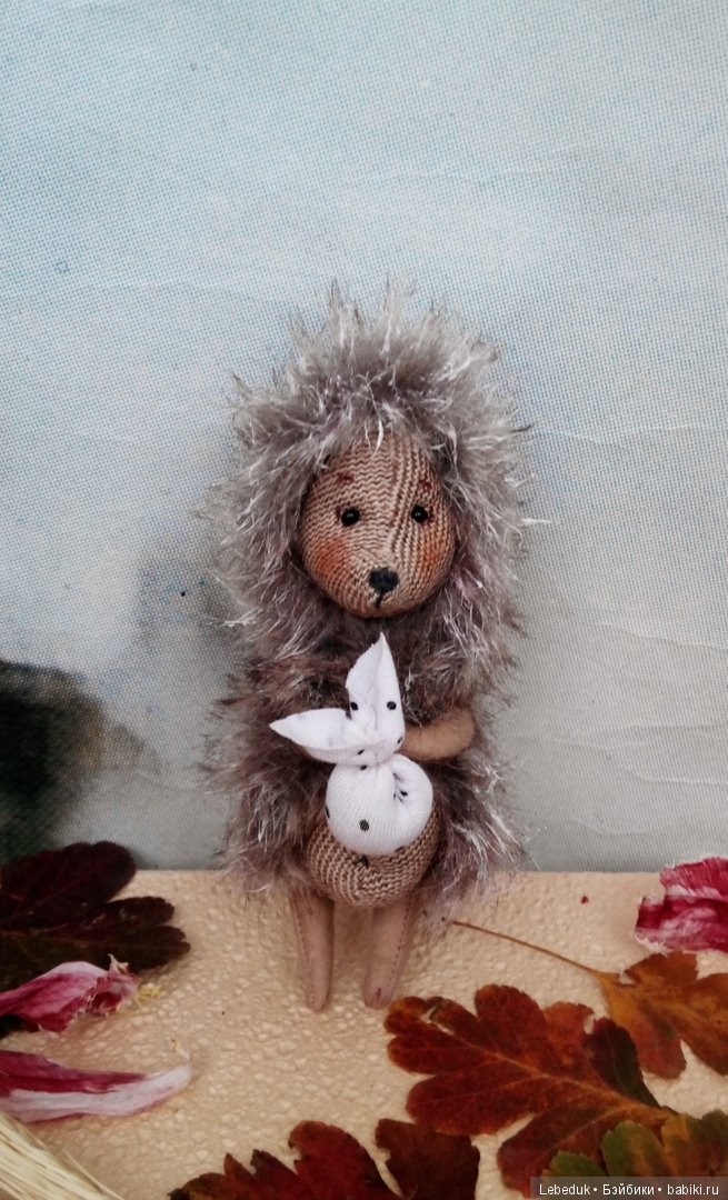 Ёжик (герой любимого мультика). Игрушки Людмилы Лебедюк (фото 2)